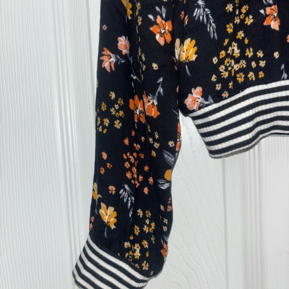 😍 Saltwater LUXE Navy and Orange Bomber Jacket with Vintage Floral Design - Picture 5 of 10